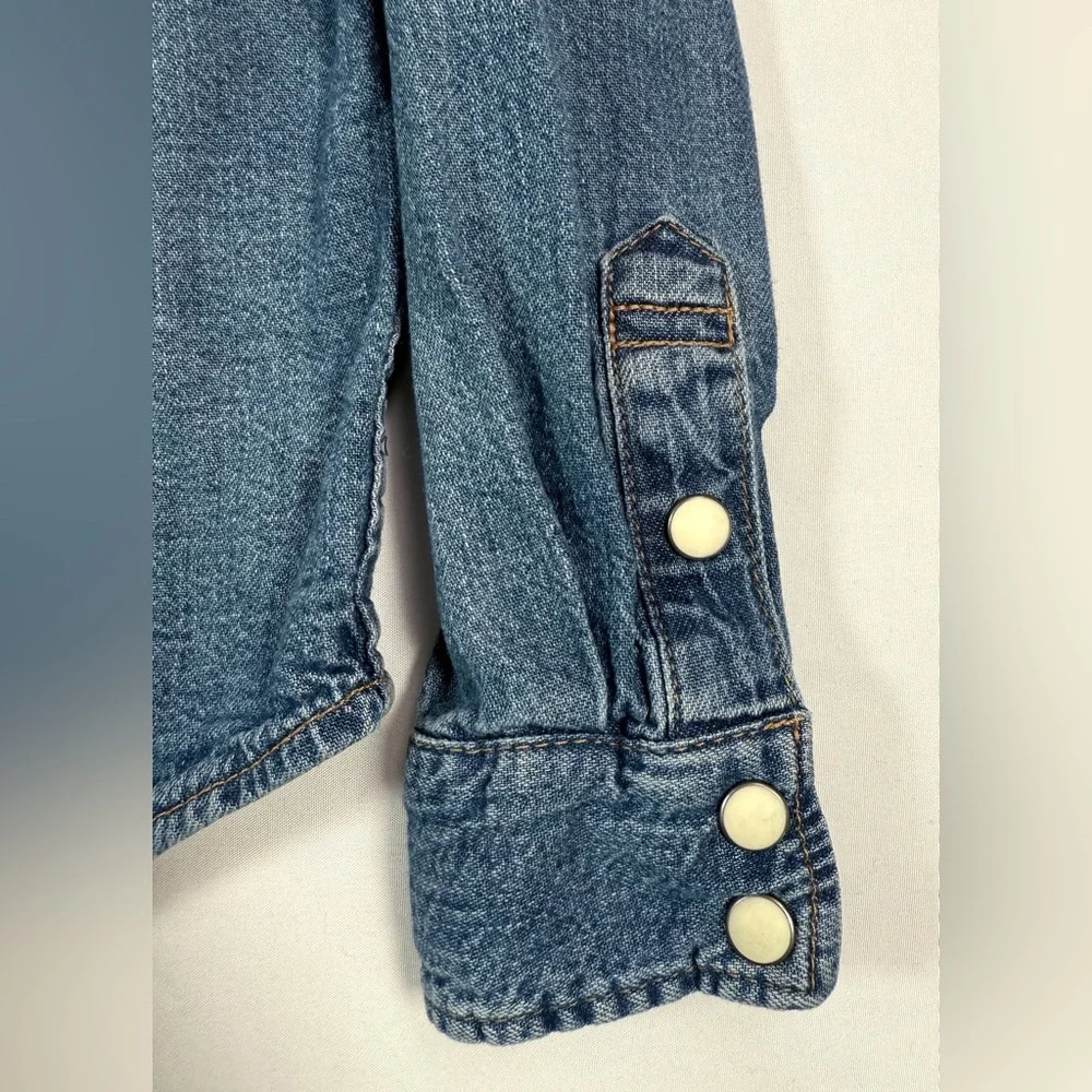 GAP KIDS Denim Medium Wash Long Sleeve Western Cowboy Button‎ Down Shirt Size S